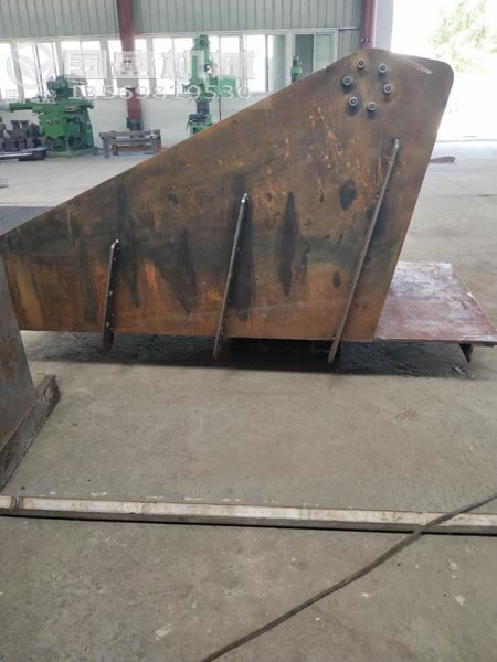 單臺板振動放礦機(jī)聯(lián)系 單臺板振動放礦機(jī)聯(lián)系