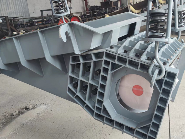 振動(dòng)式給煤機(jī) 振動(dòng)式給煤機(jī)