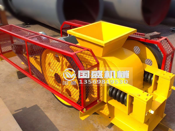 2PG對(duì)輥細(xì)碎機(jī) 2PG對(duì)輥細(xì)碎機(jī)